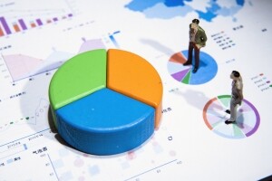 達力集團(00029.HK)：24/25年年報股東應占虧損6259.4萬港元，由盈轉虧