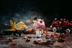 凱知樂國際(02122.HK)：戰略合作Jazwares，首發HELLO KITTY潮玩登陸中國內地市場