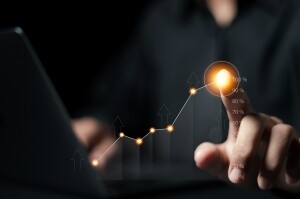 港股信息技术ETF(159131)上涨0.99%，英诺赛科、优必选等成分个股领涨