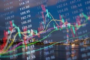 市场避险情绪升温，黄金股ETF(517520)早盘上涨近1%