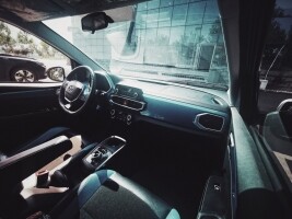 奇瑞汽車(09973.HK)：發布2026年2月銷量數據，五大品牌總銷量爲146,173輛，同比減少14.8%