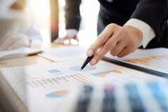 HK Stock Connect Weekly: HSI Falls 0.22% for the Week, RMB Counters Proposed for Inclusion in Stock Connect, HQVT Surges Over 70% - NewTimeSpace